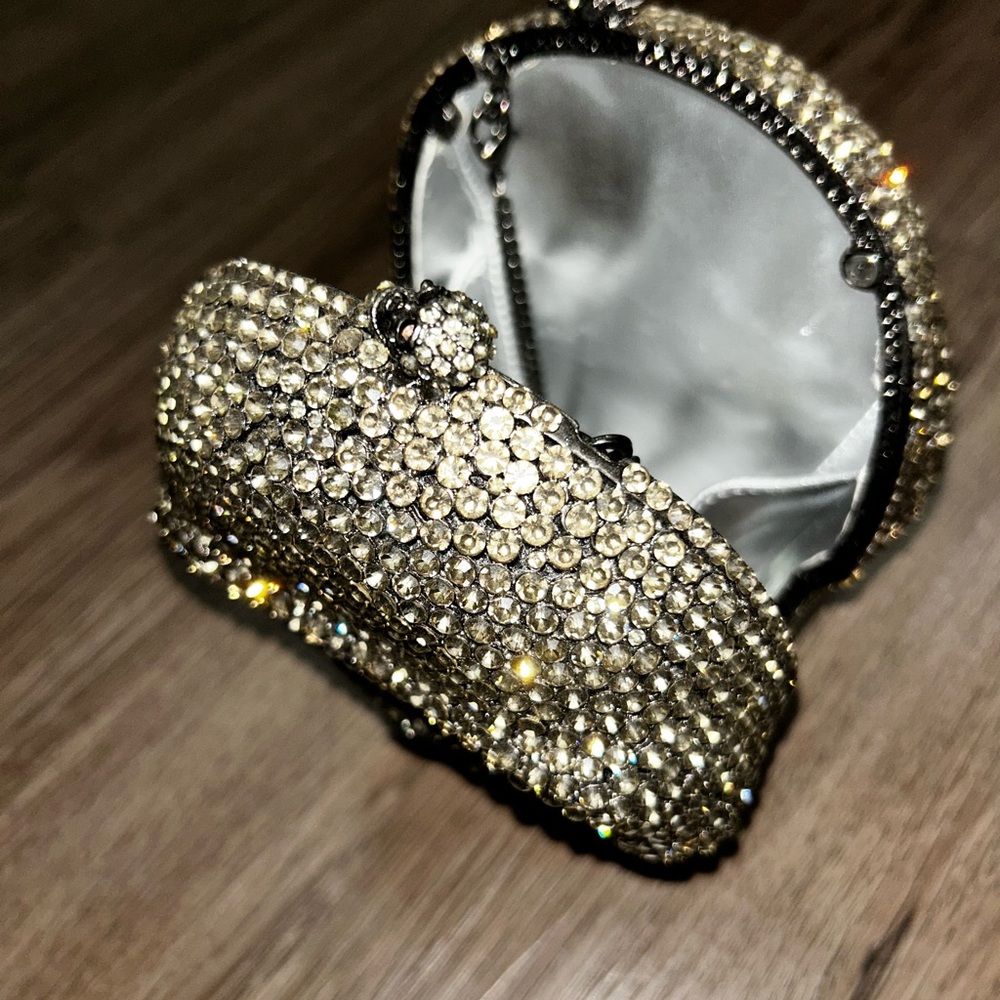 Crystal skull - Picture 4 of 5